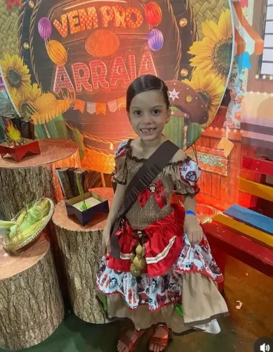 Roupa Maria bonita