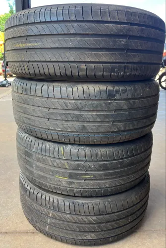 Jogo de pneus 18 ix35 , Compass , Outlander 225/55 R18 semi novos MICHELIN ( 225/55/18 )