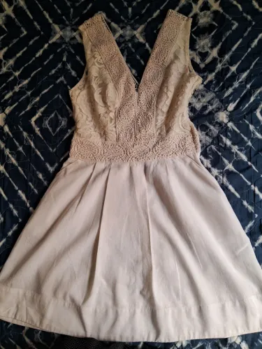 Lindo Vestido em Linho da Afghan