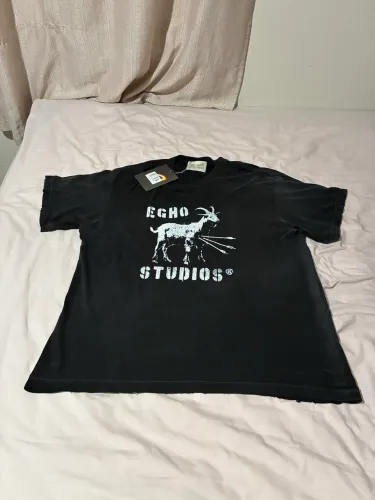 camiseta goat egho studios preta gg