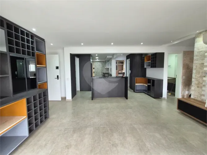 Apartamento à venda com 129m², 3 quartos sendo 2 suítes, 2 vagas no Morumbi Condomínio Mom