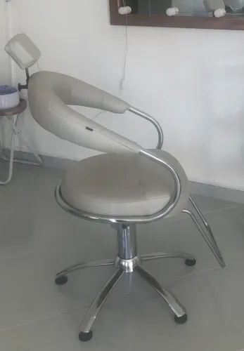 CADEIRA DE CABELEIREIRA