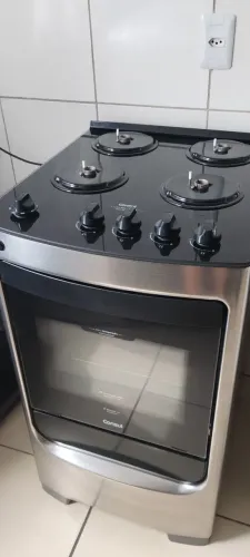 Fogão Consul 4 Bocas Inox com Mesa de Vidro Temperado e Trempes de Ferro Fundido (Bivolt)