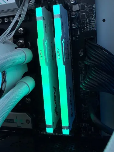 Memória RAM Kingston Fury Beast 32GB (2x16) 5200MHz DDR5 CL36 Branca