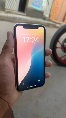 iPhone 11