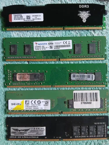 Kit de memorias ram DDR3 e DDR4