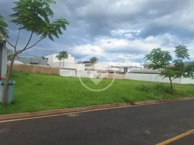 Terreno no Condomínio Florais da Mata - Várzea Grande codigo: 324970