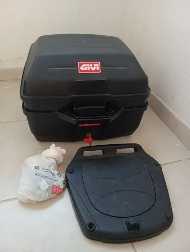 Baú Give 27 Litros para moto