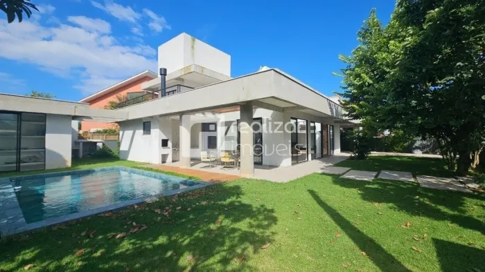Casa 6 quartos no bairro Campeche - Florianópolis