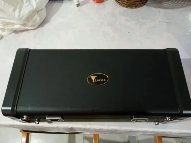 Trompete Eagle em Sib Tr504