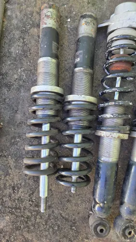 Suspensão a rosca jetta 2012