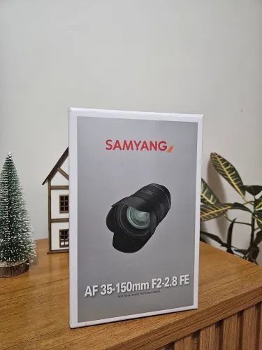 Lente 35-150mm F2-2.8 Samyang Sony - Em Belo Horizonte-MG