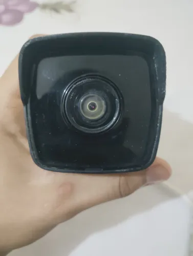 Vendo duas câmeras IP, hakvision original, por 120 reais cada