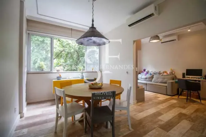 Tijuca - Rua João Alfredo - Apartamento reformado, 2 quartos ( 2 suítes ), 1 vaga - Origin