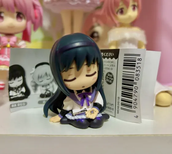 Mini figure original homura, madoka mágica