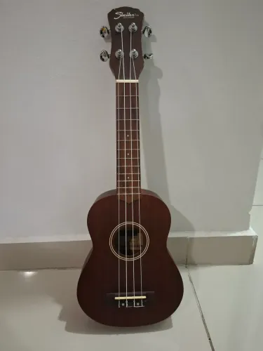 Ukulele da Shelter