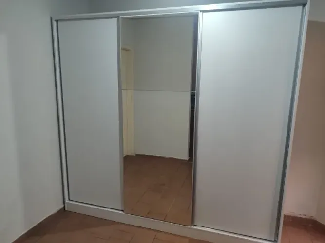 Guarda-Roupa Casal 100% MDF Madesa Royale 3 Portas de Correr com Espelho Branco