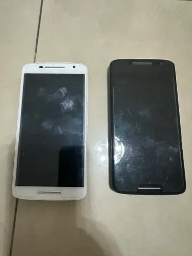 Vendo celular para retirar peças 