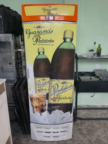 Geladeira expositora