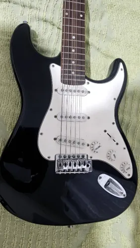 Guitarra Giannini