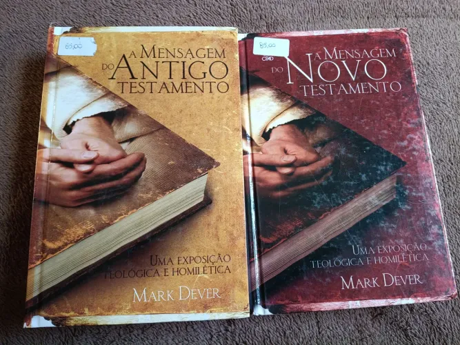 Combo livros a mensagem do novo e antigo testamento