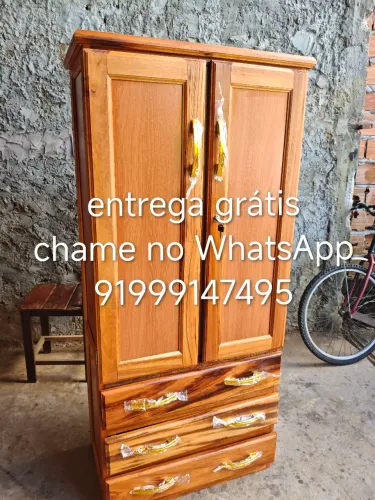 Guarda roupa de madeira novo frete grátis
