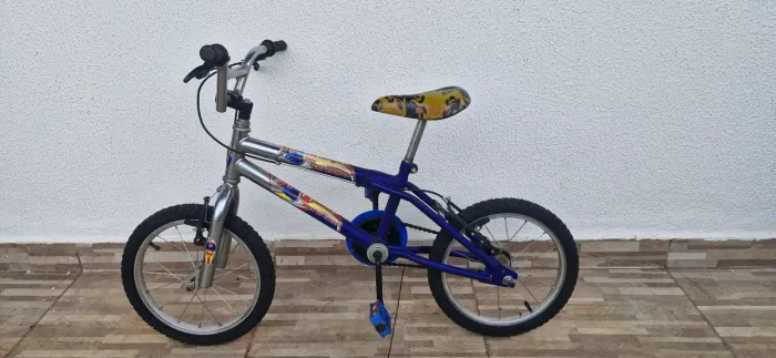 Bicicleta infantil.