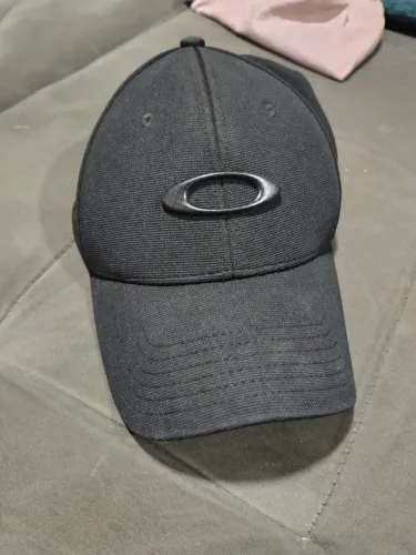 Boné Oakley 