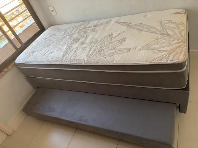 Cama Box Bicama Sealy Correct Comfort Phoenix - Impecável