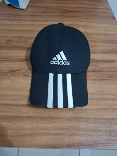 Boné Adidas