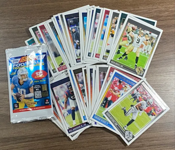 Lote de cards Futebol Americano - Panini Score 2024 - Drake Maye e Michael Penix Jr