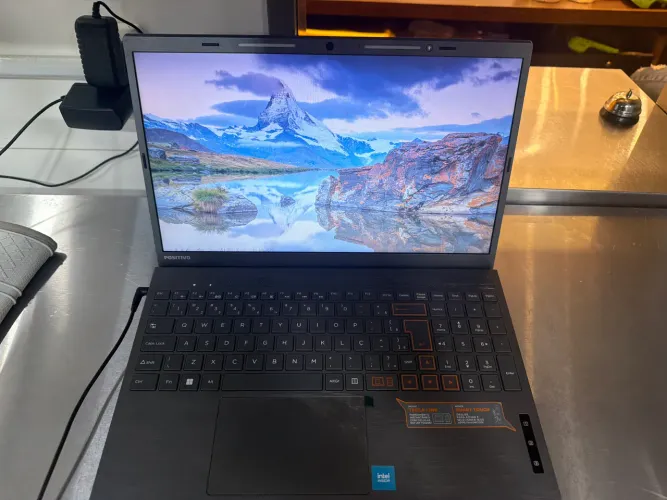 Notebook marca positivo