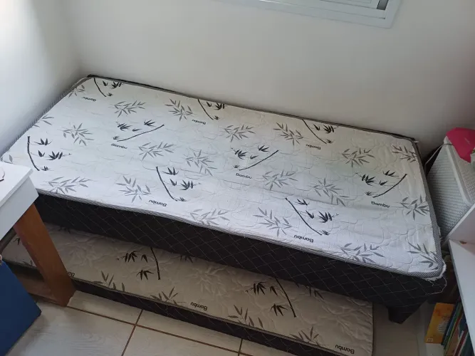 Cama solteiro box com baú/cama auxiliar