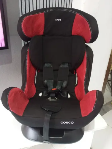 Vendo cadeira de Castro de 0 s 25 kilos refente até 5 anos reclinável