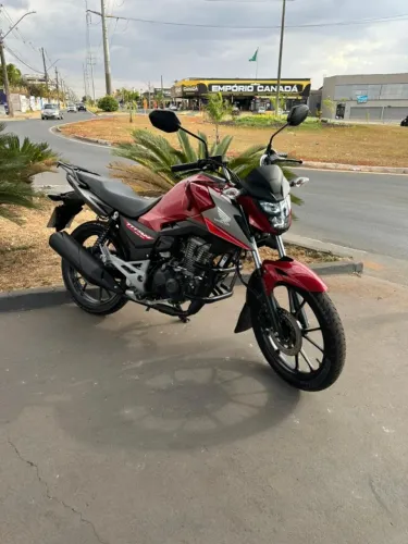 Honda CG 160 Titan 2025/2026 Vermelha - Apenas 23.000 km - Oportunidade Única!