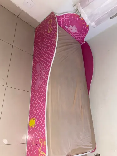 Cama Infantil com colchão 