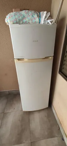 Vende geladeira consul