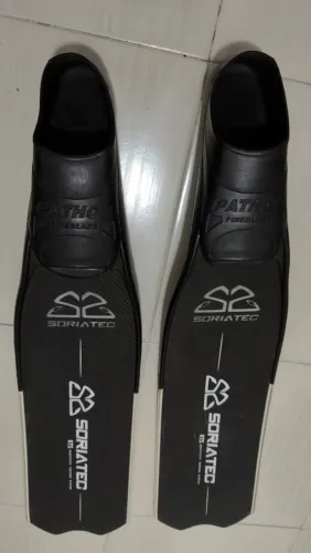 Vendo Nadadeira de carbono SORIATEC