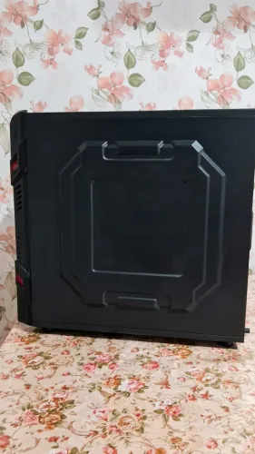 Gabinete ATX Preto Mid Tower Usado em Ótimo Estado - Estrutura Resistente