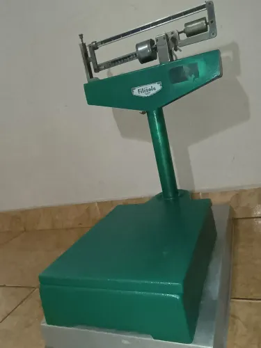 Balança filizola 150KG antiga funciona perfeitamente relíquia e funciona