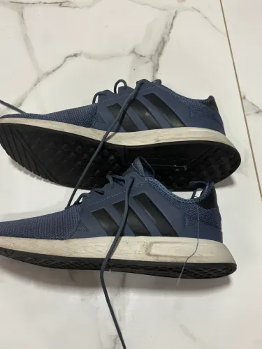Tênis Adidas