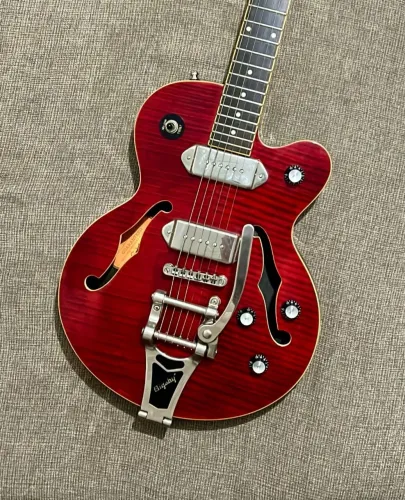 Guitarra Epiphone Wildcat