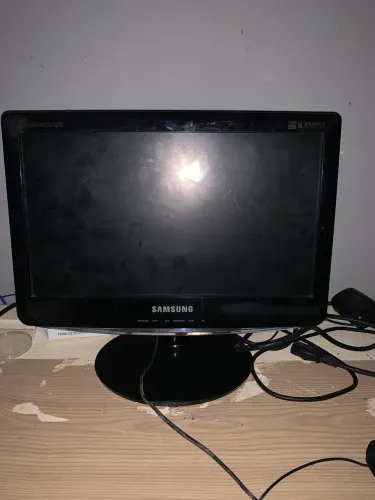 Kit Monitor Samsung + Teclado Logitech + Mouse Gamer 