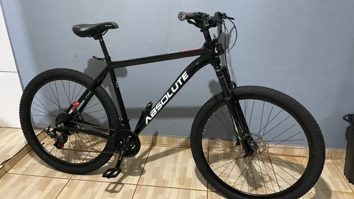 Vende-se bicicleta absolute Nero5, aro 29, com nota fiscal