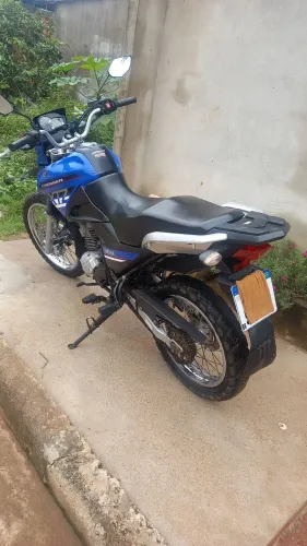 Vende-se essa moto Yamaha crosser XTZ 150