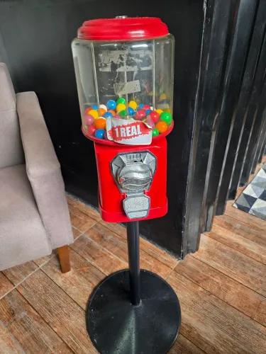 Maquina de bolinha/chiclete
