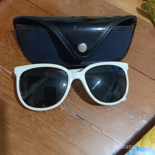 Óculos de Sol Triton branco retrô 