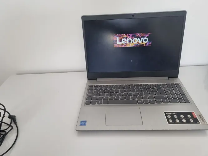 Notebook Usado Lenovo IdeaPad 3i 