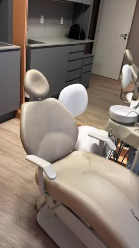Cadeira odontológica + compressor