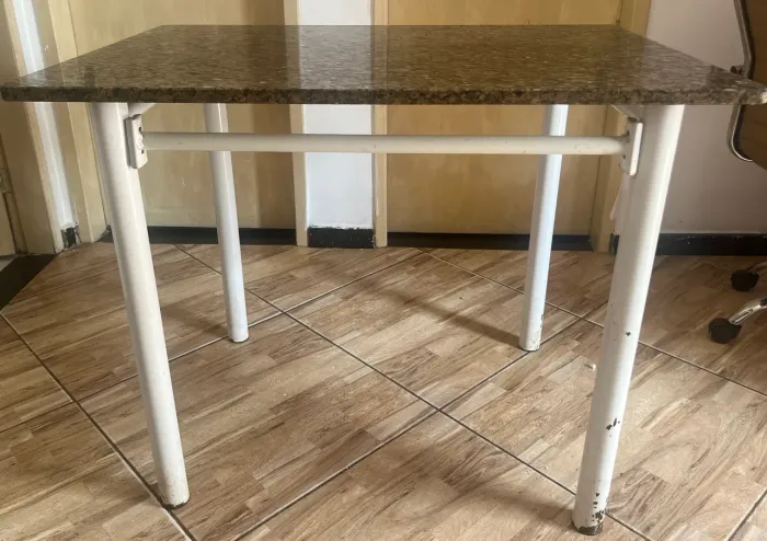 Mesa de mármore 